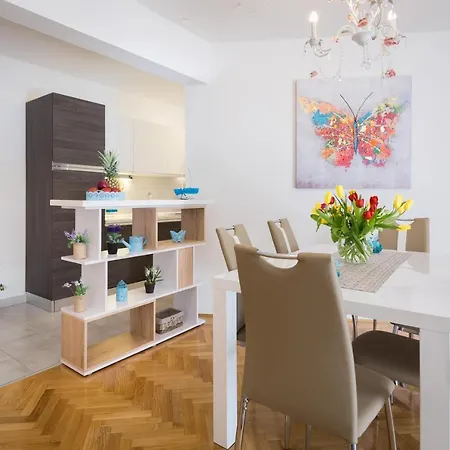 Free Private Garage Spalato